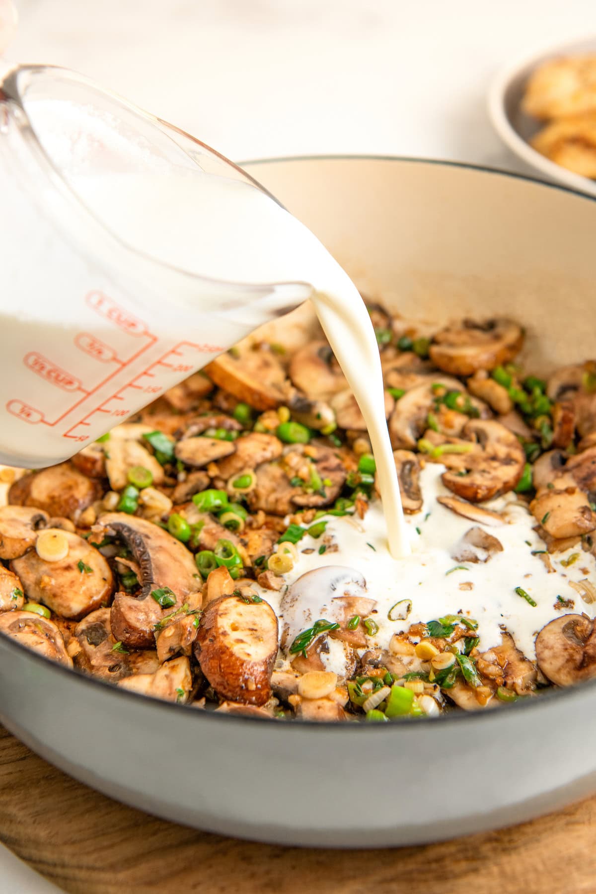 Skillet Asiago Chicken and Mushrooms: 30-Minute Dinner
